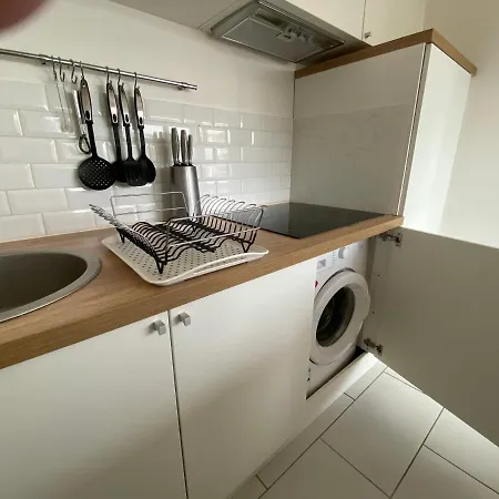 Amicie 27m2, Balcon Couvert, Pres Centre-gare-cathedrale, Wifi Apartamento *