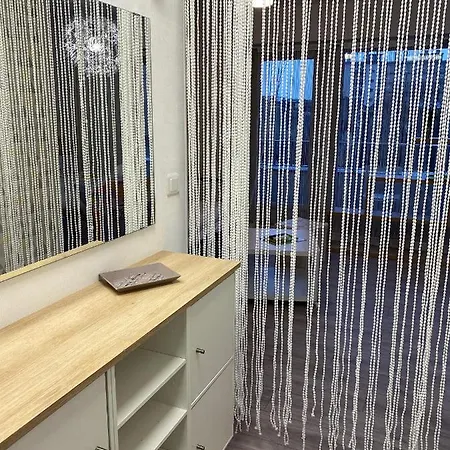 Appartement Amicie 27m2, Balcon Couvert, Pres Centre-gare-cathedrale, Wifi Reims