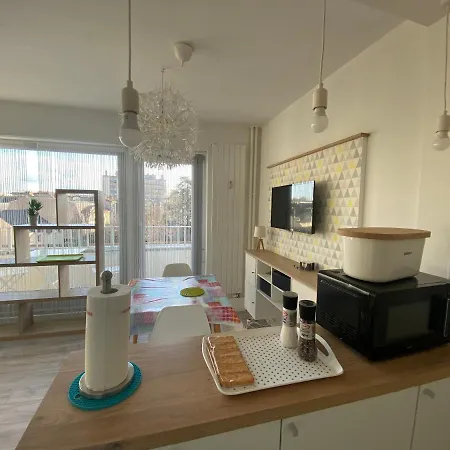 Amicie 27m2, Balcon Couvert, Pres Centre-gare-cathedrale, Wifi *