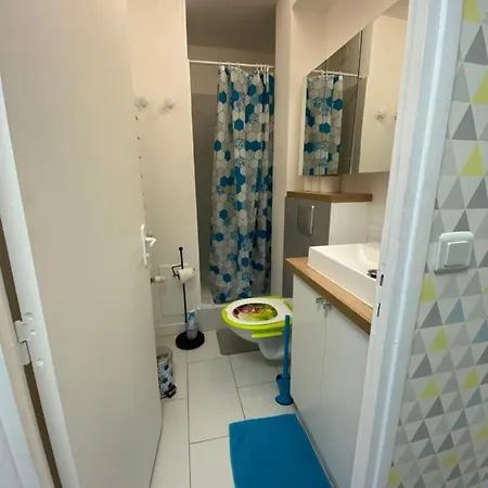 Amicie 27m2, Balcon Couvert, Pres Centre-gare-cathedrale, Wifi * Reims