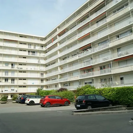 Amicie 27m2, Balcon Couvert, Pres Centre-gare-cathedrale, Wifi * ריימס