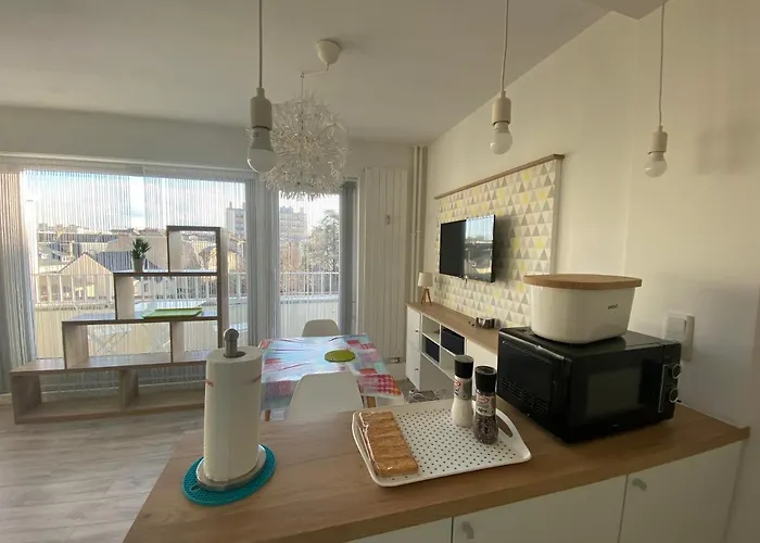 Amicie 27m2, Balcon Couvert, Pres Centre-gare-cathedrale, Wifi *