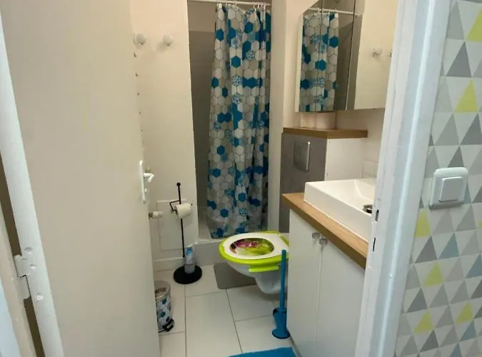 Amicie 27m2, Balcon Couvert, Pres Centre-gare-cathedrale, Wifi * Reims