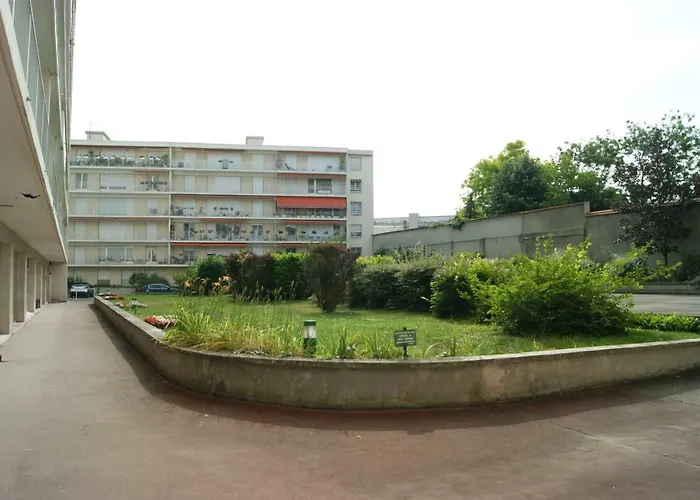 Amicie 27m2, Balcon Couvert, Près Centre-gare-cathédrale, Wifi *